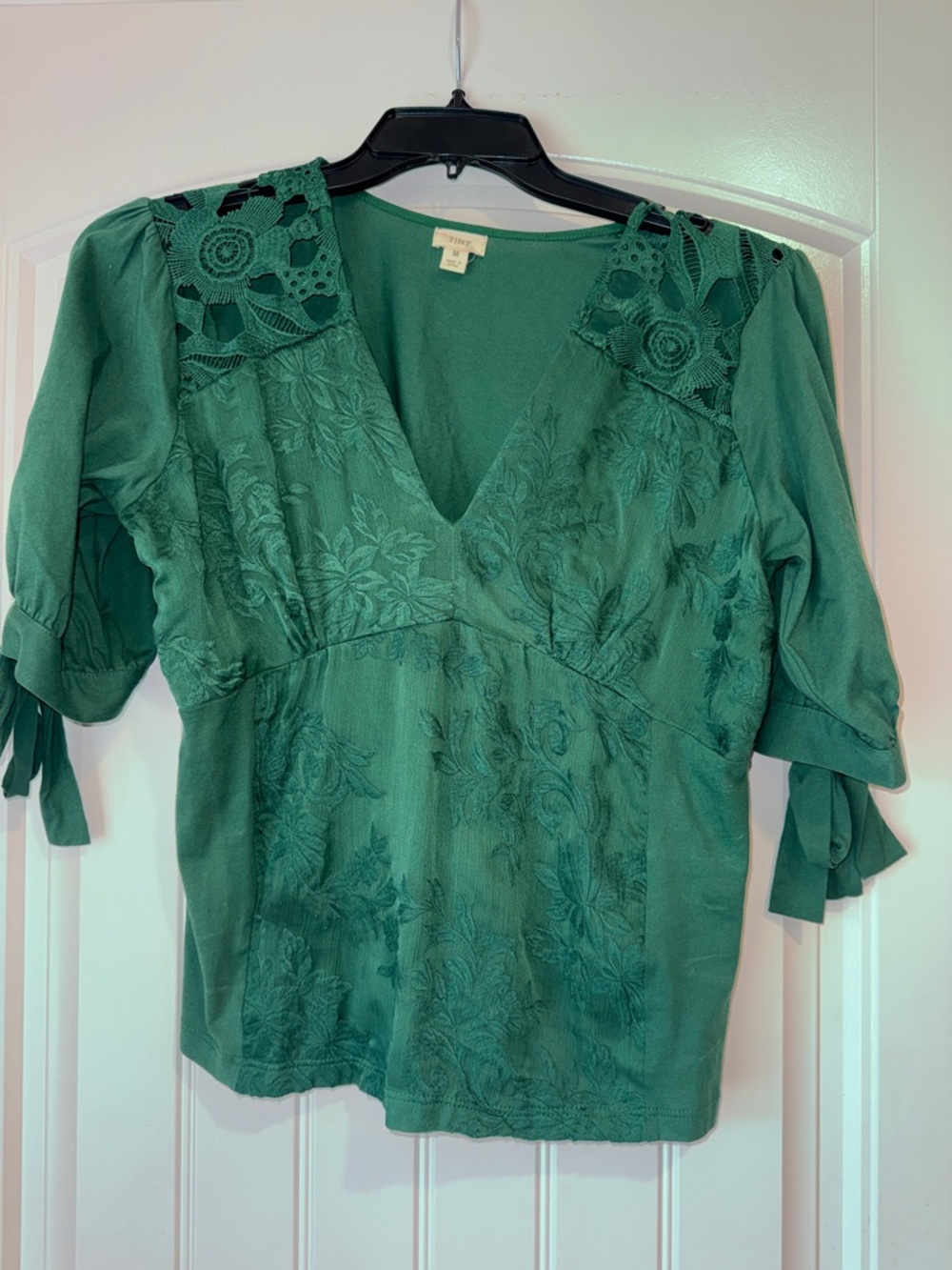 Anthropologie Tiny "Ophelia" Embroidered Blouse in Emerald Green Sz M
